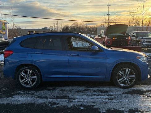 Used 2017 BMW X1 xDrive28i image 3
