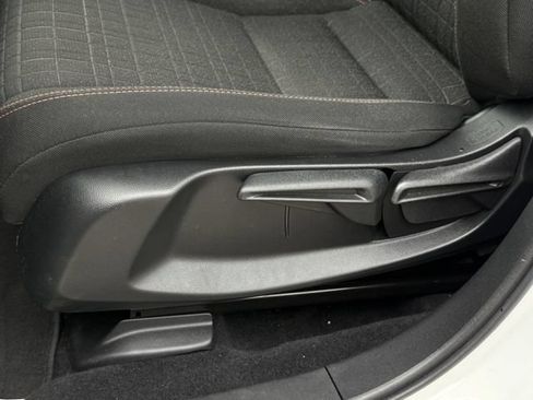Certified 2024 Honda HR-V Sport image 29