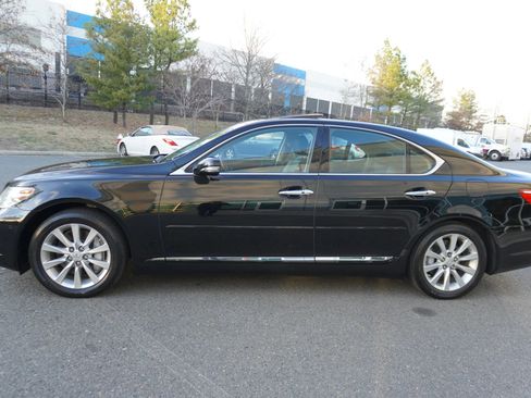 Used 2010 Lexus LS 460 AWD image 4