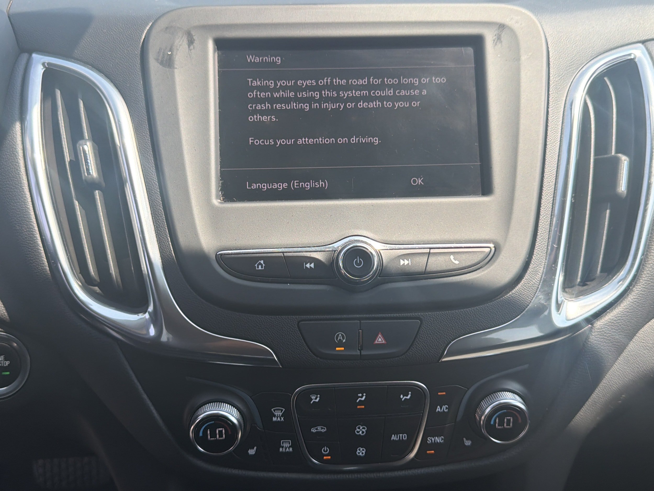 Used 2024 Chevrolet Equinox LT AWD/4WD image 28