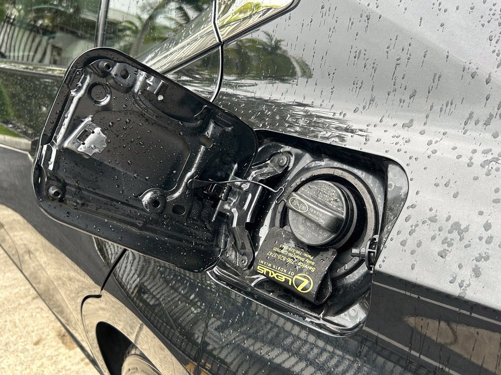 Used 2025 Lexus ES 350 w/ Premium Package FWD image 41