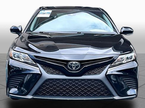 Used 2018 Toyota Camry SE w/ Convenience Package FWD image 4