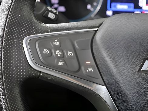 Used 2020 Chevrolet Equinox LT FWD image 19