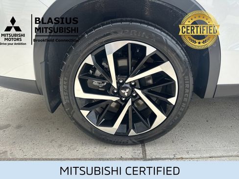 Used 2023 Mitsubishi Outlander 4WD Plug-In Hybrid image 6
