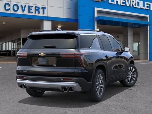 New 2026 Chevrolet Traverse LT w/ Sun and Wheel Package FWD image 4