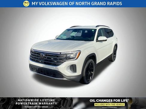 New 2026 Volkswagen Atlas SE image 3