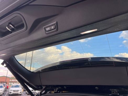 Used 2023 BMW X5 xDrive40i w/ Premium Package image 25