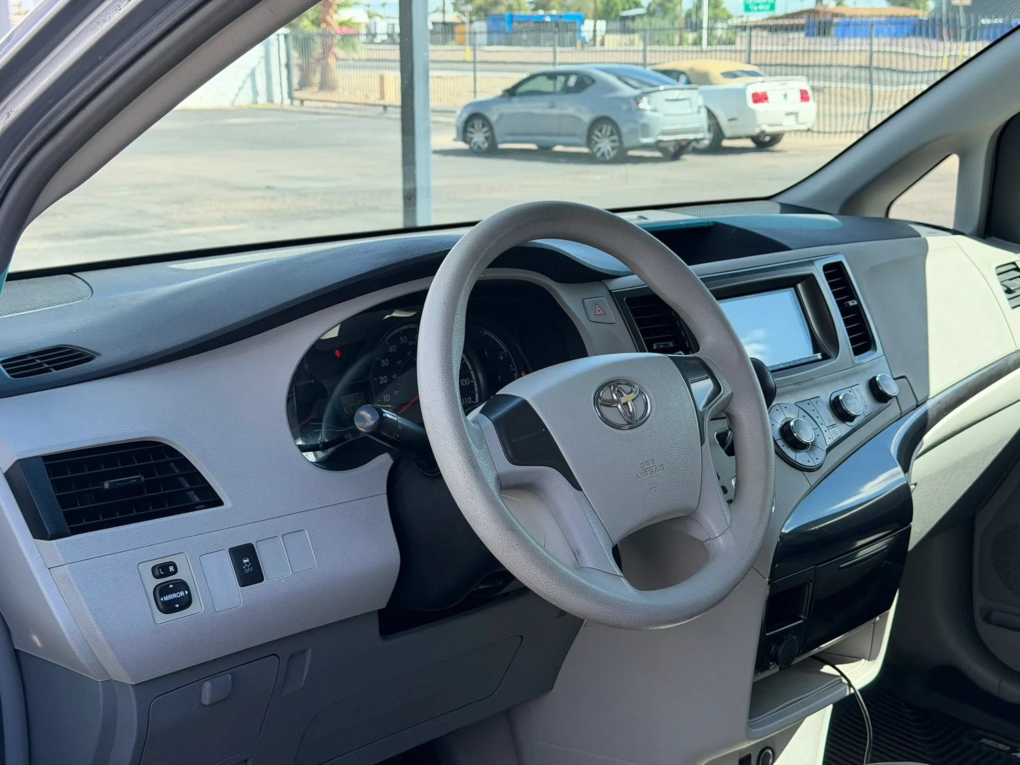Used 2011 Toyota Sienna FWD image 18