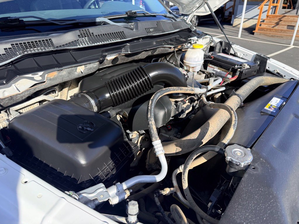 Used 2018 RAM 1500 Express w/ Express Value Package AWD/4WD image 33