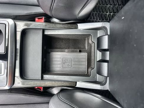 Used 2023 Audi Q7 Premium w/ Convenience Package image 27