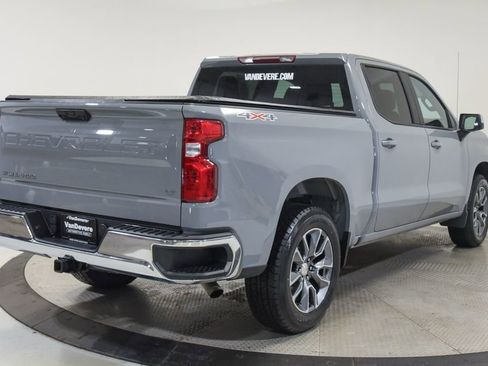 Used 2024 Chevrolet Silverado 1500 LT AWD/4WD image 14