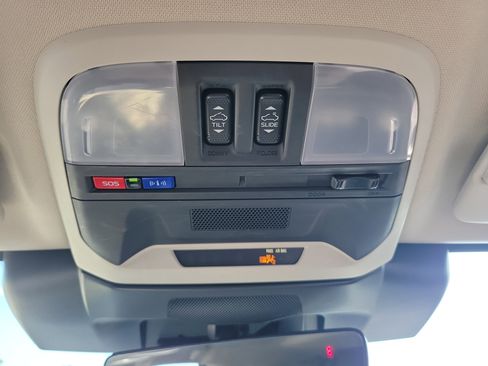 Certified 2024 Subaru Crosstrek 2.0i Premium image 22