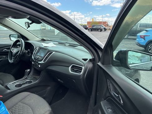 Used 2018 Chevrolet Equinox LT AWD/4WD image 15