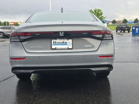 Used 2025 Honda Accord Touring image 6