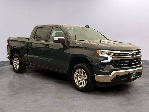 Certified 2025 Chevrolet Silverado 1500 LT AWD/4WD image 3