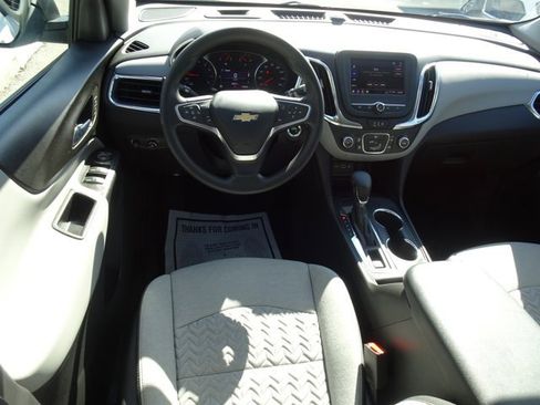 Certified 2022 Chevrolet Equinox LS w/ LS Convenience Package image 14