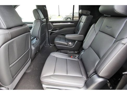 New 2026 Cadillac Escalade ESV 2WD image 7