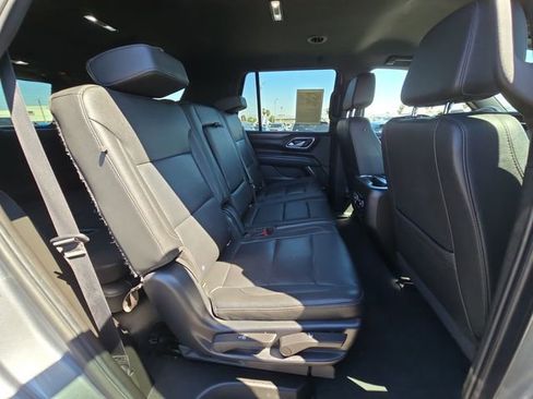 Used 2022 Chevrolet Tahoe LT w/ Luxury Package AWD/4WD image 26