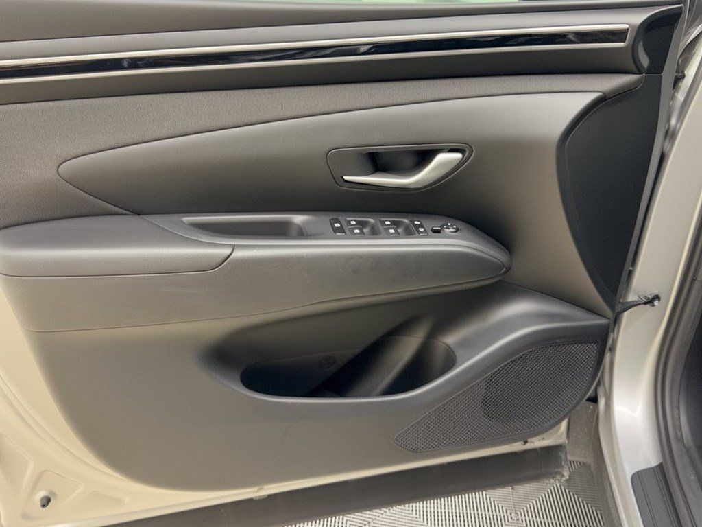 Used 2023 Hyundai Tucson SEL w/ Convenience Package FWD image 14