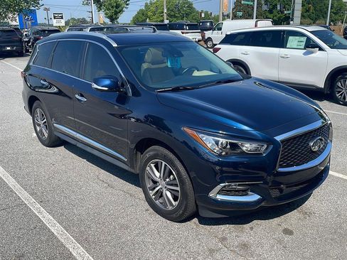 Used 2020 INFINITI QX60 Luxe w/ Essential Package AWD/4WD image 3