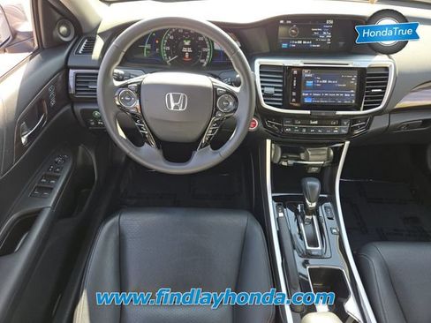 Certified 2017 Honda Accord Touring image 15