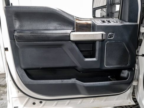 Used 2022 Ford F350 Lariat w/ Lariat Value Package AWD/4WD image 43