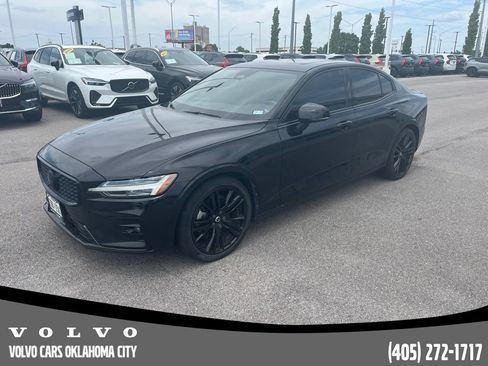 Used 2024 Volvo S60 B5 Plus FWD image 1