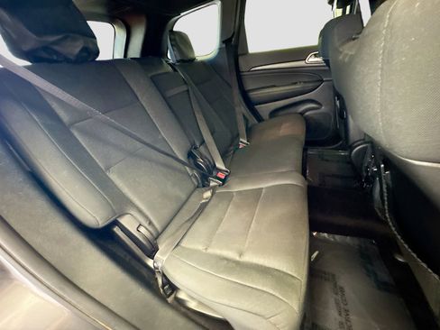 Used 2017 Jeep Grand Cherokee Laredo w/ Quick Order Package 2BE image 14