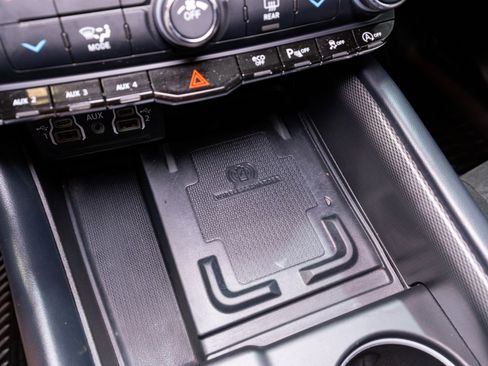Used 2023 Dodge Durango AWD image 20