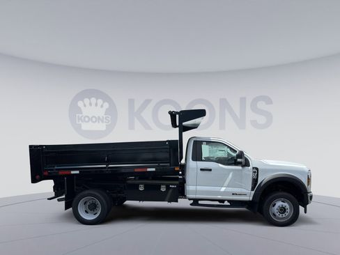 New 2025 Ford F550 XL Contractor Dump image 8
