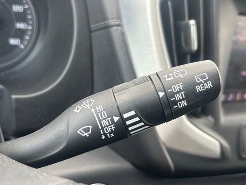 Used 2023 GMC Terrain SLE w/ Driver Convenience Package FWD image 23