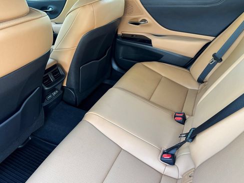 Certified 2025 Lexus ES 350 w/ Premium Package FWD image 14