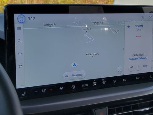 Used 2023 Ford Escape SE image 29