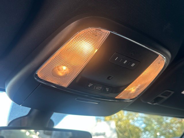 Used 2019 Jeep Grand Cherokee Laredo AWD/4WD image 14