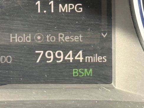 Used 2019 Toyota Highlander XLE image 32