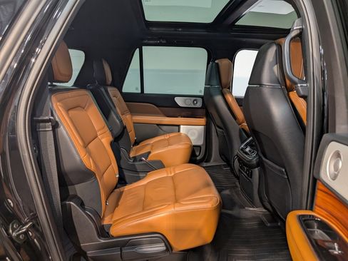 Used 2019 Lincoln Navigator L Reserve w/ Cargo Package image 26