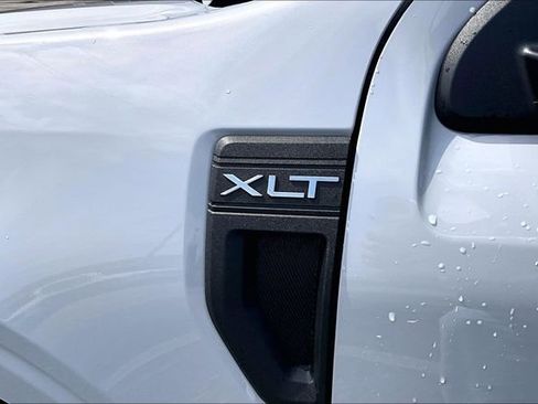 New 2025 Ford Maverick XLT w/ XLT Luxury Package AWD/4WD image 9