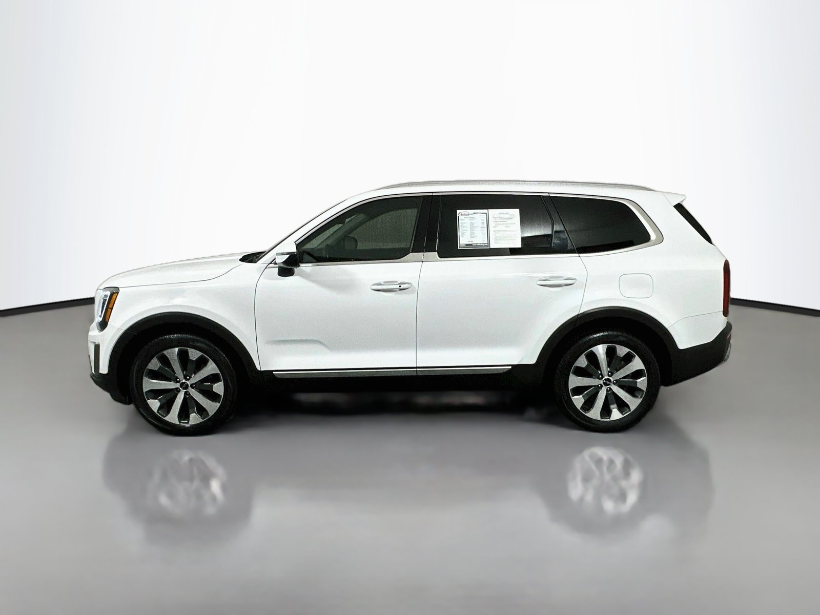 Used 2022 Kia Telluride S AWD/4WD image 4