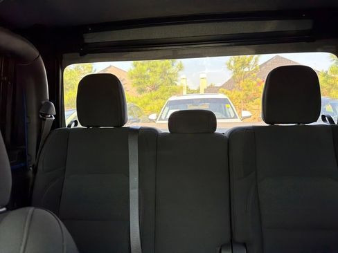 Used 2023 Jeep Gladiator Sport AWD/4WD image 22