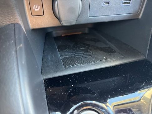 Used 2025 Nissan Versa SR w/ Trunk Package image 26