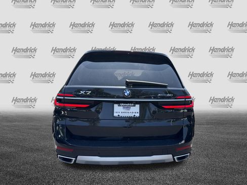 Used 2024 BMW X7 xDrive40i w/ Premium Package AWD/4WD image 10