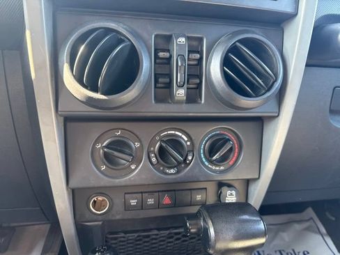 Used 2009 Jeep Wrangler Unlimited Rubicon w/ Dual Top Group AWD/4WD image 31