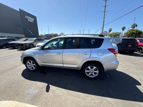 Used 2010 Toyota RAV4 Limited w/ Limited Extra Value Pkg FWD image 10