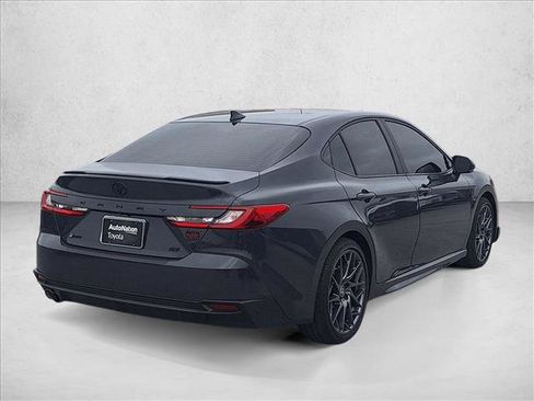 Certified 2025 Toyota Camry SE FWD image 5