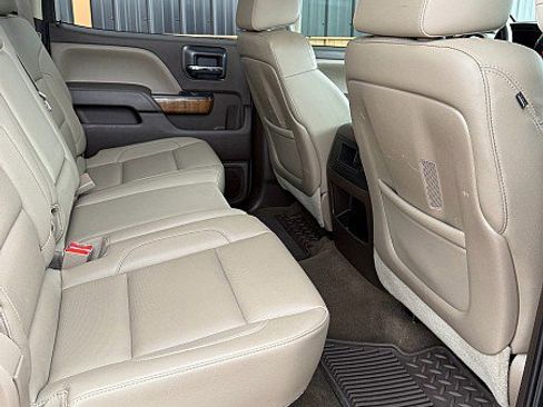 Used 2015 GMC Sierra 2500 SLT w/ Duramax Plus Package AWD/4WD image 9