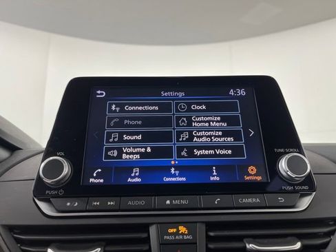 Used 2024 Nissan Altima 2.5 SV AWD/4WD image 27
