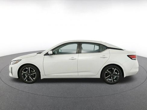 Used 2025 Nissan Sentra SV FWD image 4