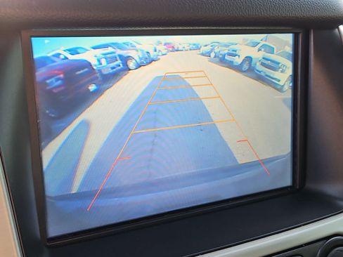 Used 2016 GMC Yukon XL SLT w/ Open Road Package image 24