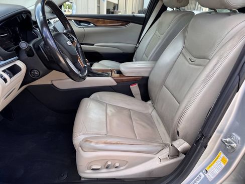 Used 2019 Cadillac XTS Luxury FWD image 9