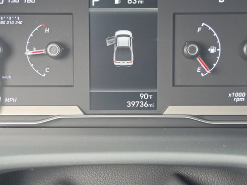 Used 2024 Hyundai Santa Cruz SE AWD/4WD image 32